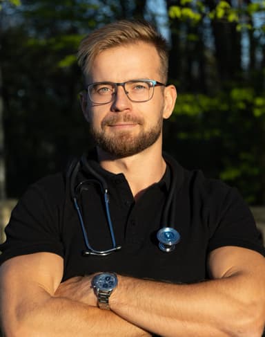 lek. Jakub Stanisławski – obesitolog, weryfikuje treści medyczne bmitest.pl